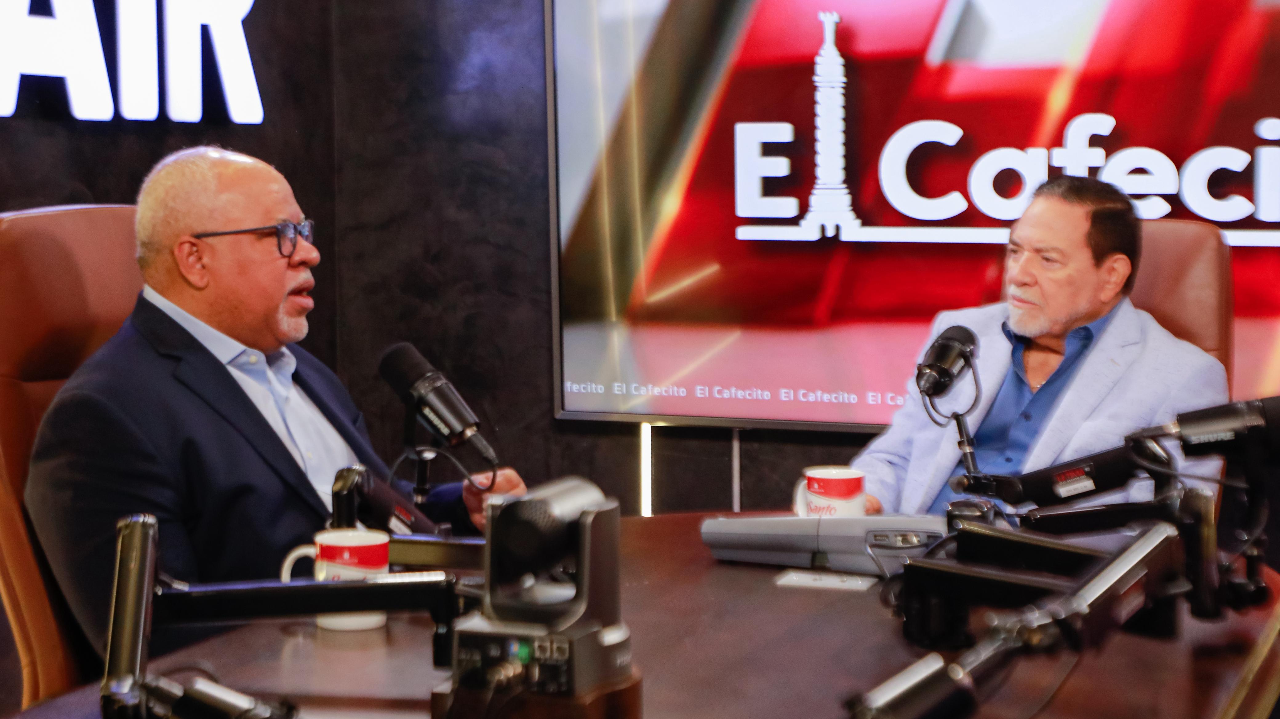 Director de Promipyme destaca en “El Cafecito” respaldo del Gobierno a  microempresarios de Santiago